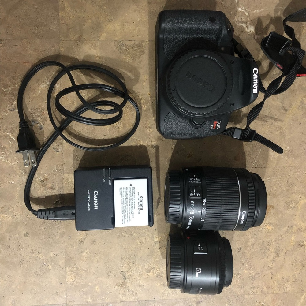 Like new Canon EOS 700D